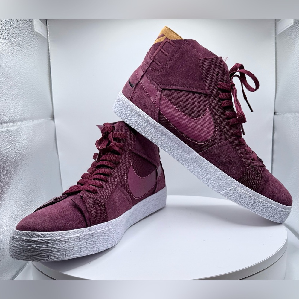 Nike Zoom Blazer Mid Premium SB Maroon Patchwork Men’s 9.5 Women’s 11 DV7898-600